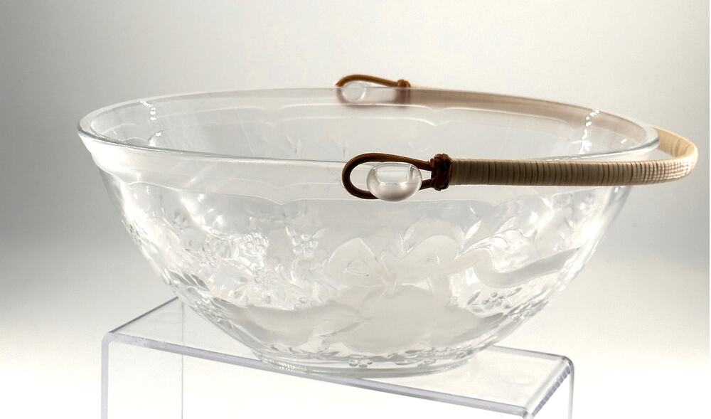 Vintage bamboo handle bowl embossed with geese apple bow  International